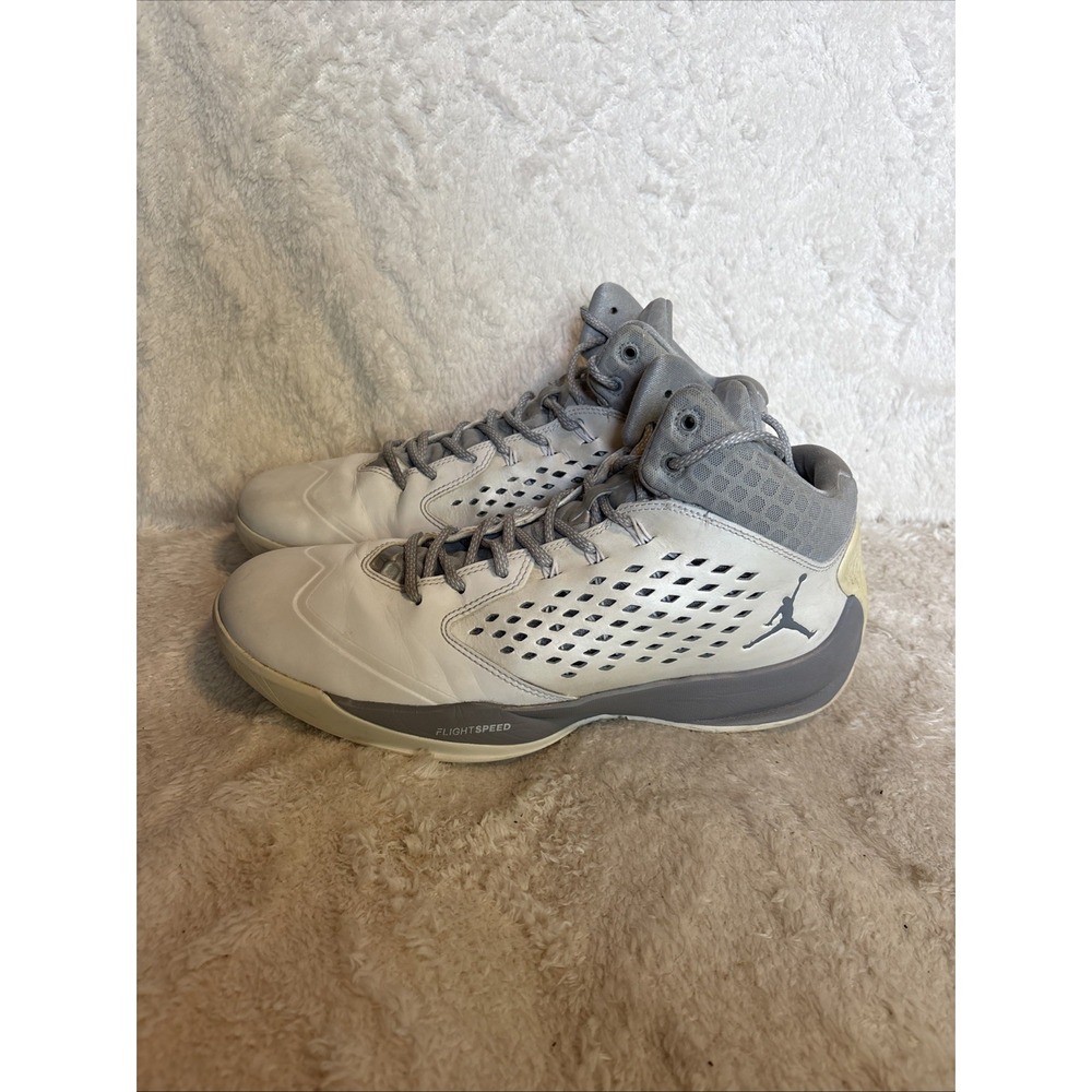 Nike Jordan Flywire Flight Speed Shoes 768931-130 Solid Mid Top Sz 10.5 White